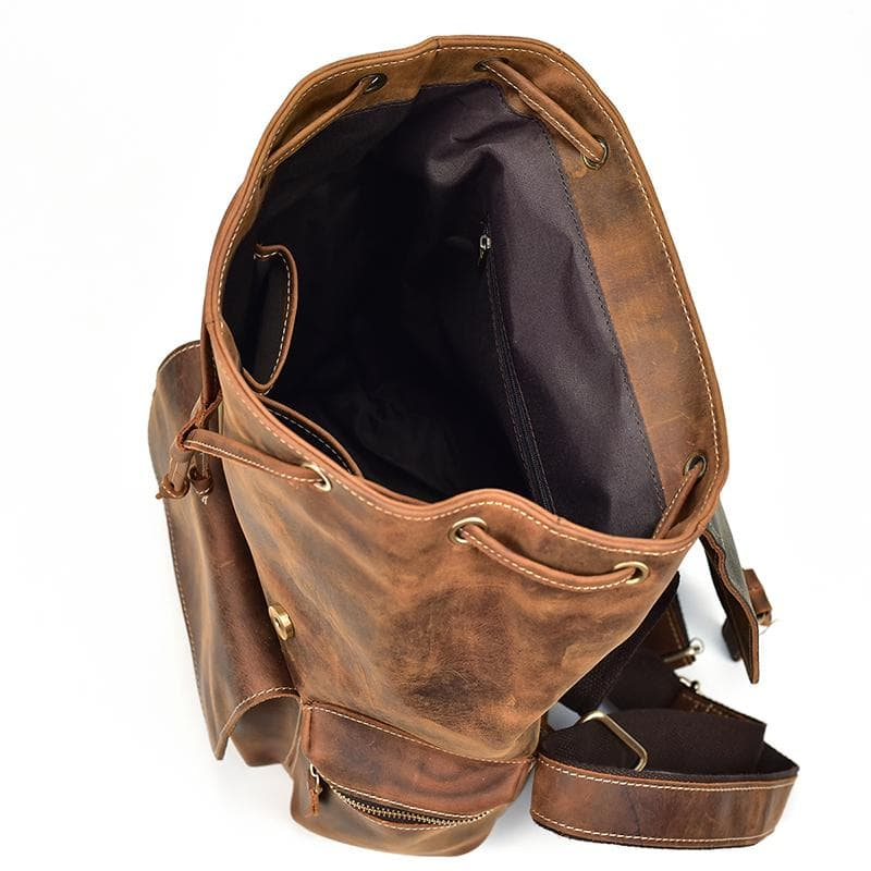 Vintage leather Hagen backpack by Start2Finish with adjustable straps and classic design, suitable for accessories and everyday use.