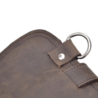 Start2Finish Gustav leather messenger bag with large capacity, vintage style, and adjustable shoulder strap for everyday accessories.