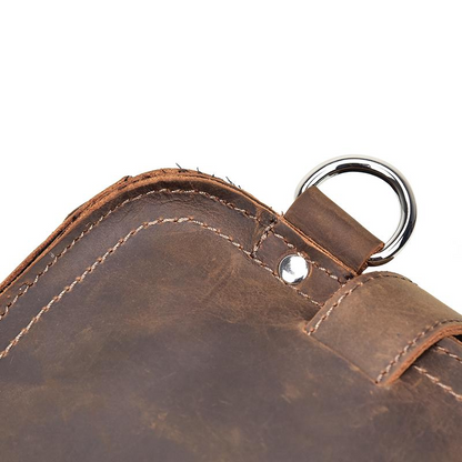 Start2Finish Gustav vintage leather messenger bag with large capacity for accessories and daily essentials.