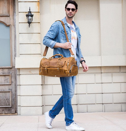 Handmade leather duffle bag from Start2Finish&