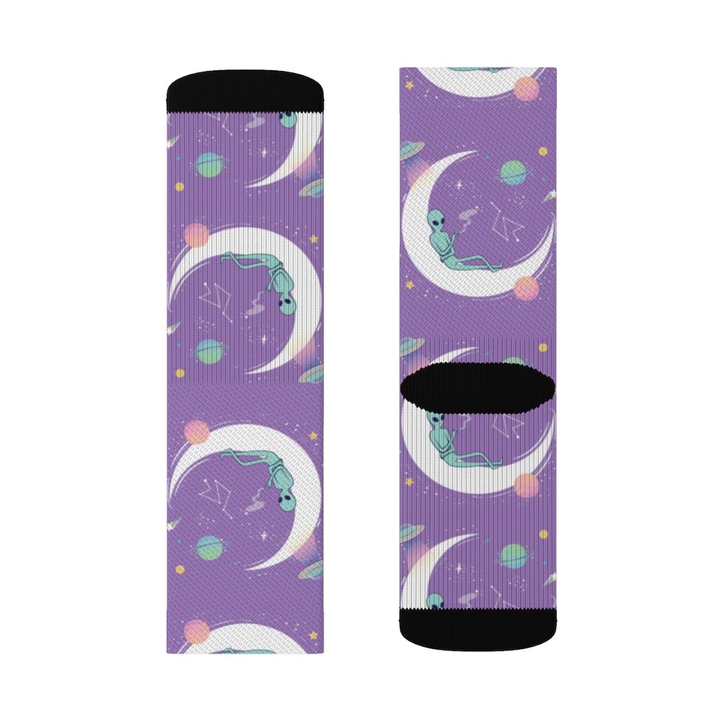 Yellow Pandora Alien Chilling Socks featuring colorful alien designs on soft, comfortable sock fabric.