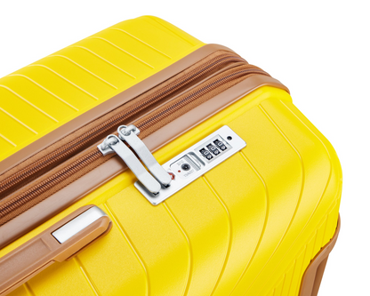 Start2Finish expandable lightweight 4-piece luggage set with double 360° spinner wheels and TSA lock, shown in image.