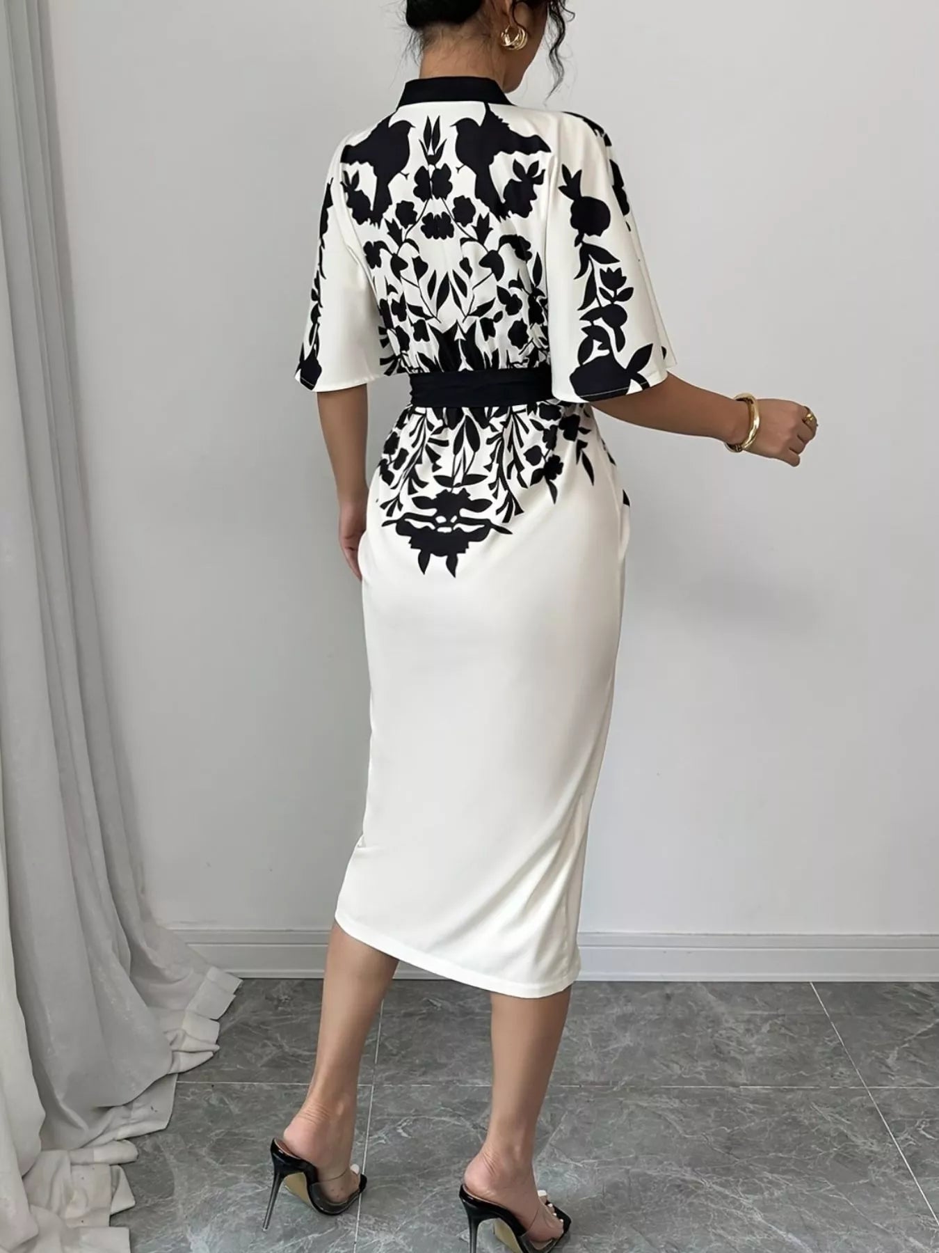 Pear Daisy button front half sleeve dress, casual home and garden wear, with a relaxed fit and button details.