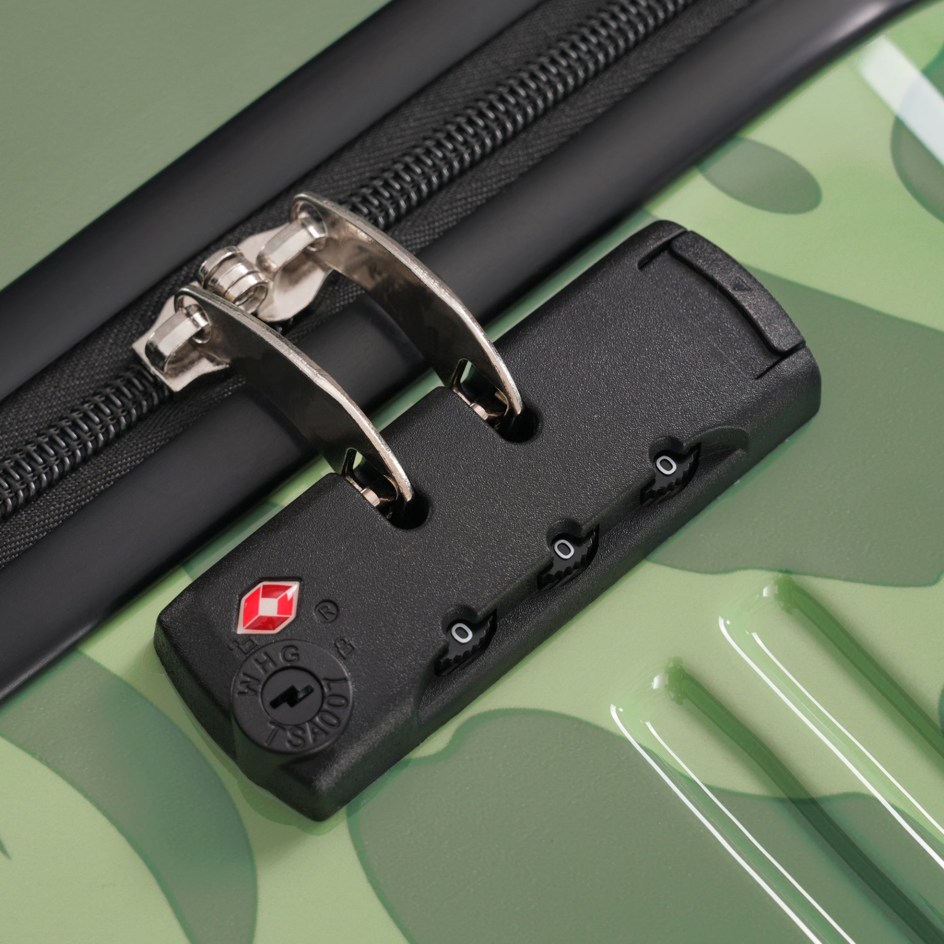 Start2Finish hardshell 3-piece spinner luggage set with TSA locks, lightweight suitcases, and durable hardside design.