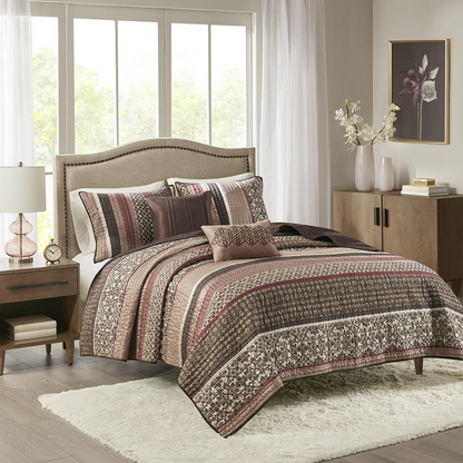 Start2Finish 5-piece Jacquard quilt bedding set with matching throw pillows, featuring intricate woven patterns in elegant colors.