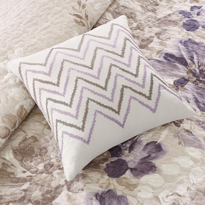 Start2Finish 6-piece printed quilt bedding set with matching throw pillows, featuring vibrant patterns and cozy comfort.