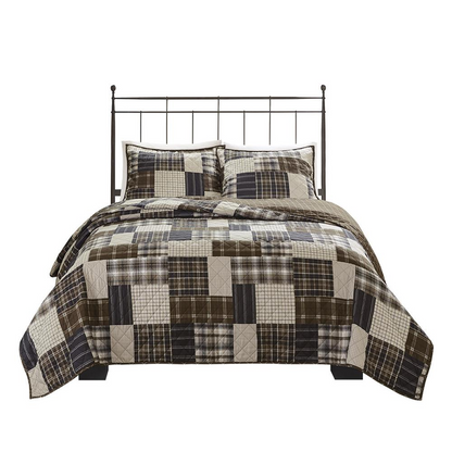Start2Finish Timber 3-piece reversible printed quilt set in black and brown bedding with wood-inspired design.