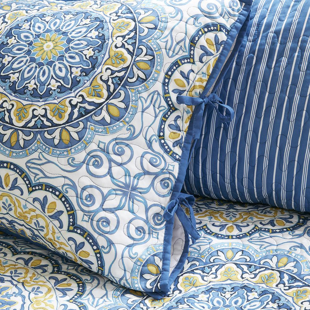 Start2Finish Tangiers blue reversible bedding daybed cover set with six-piece design, featuring intricate patterns and soft fabric.