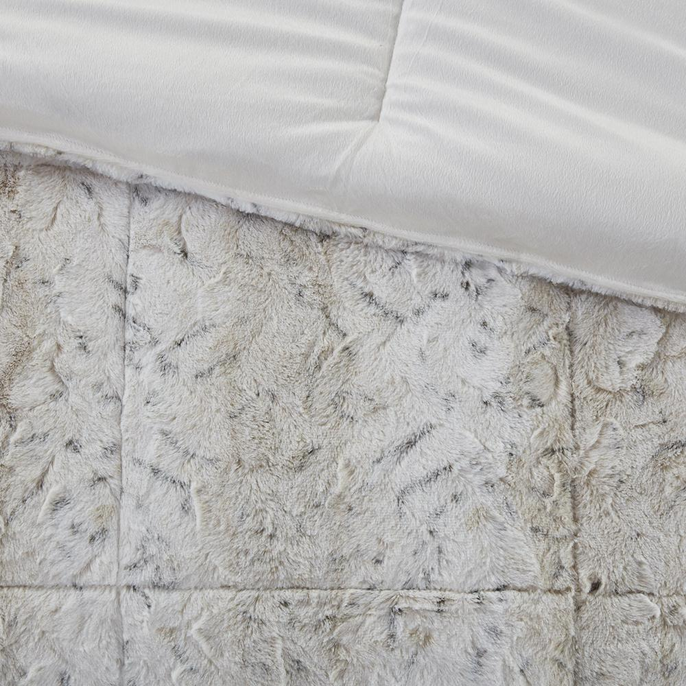 Start2Finish 4-piece faux fur comforter set with plush, soft bedding in a cozy, luxurious design.