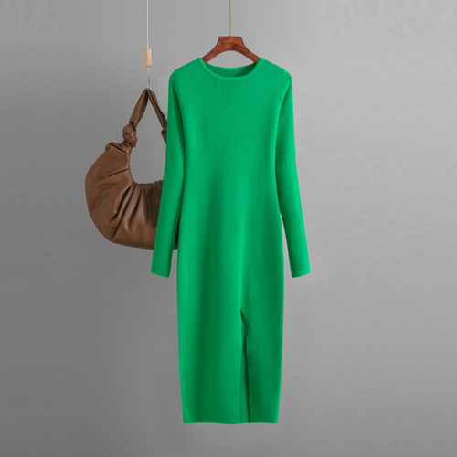 Carmine Juneberry long sleeve knitted backless round neck dress for autumn and winter, featuring a stylish, cozy design.