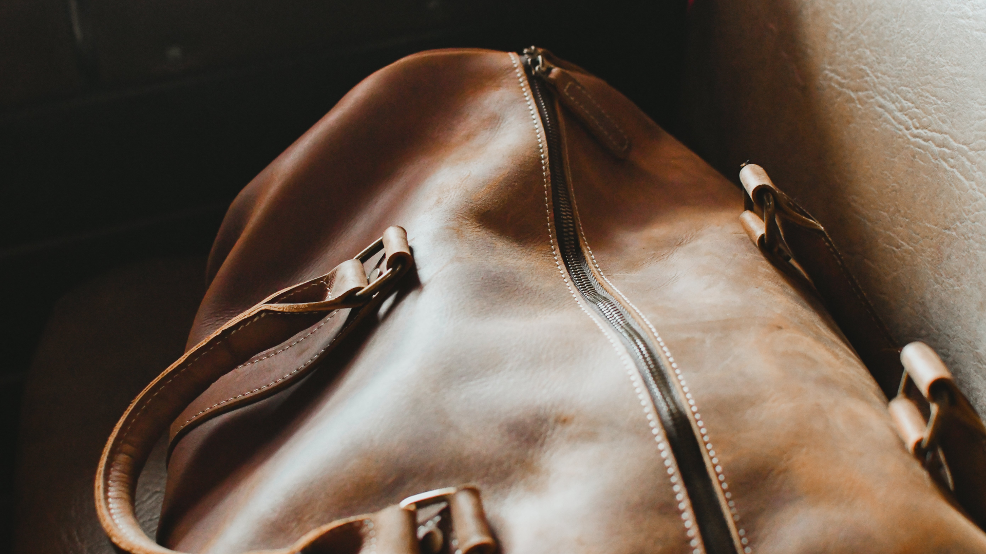 Large leather duffle bag from Start2Finish&