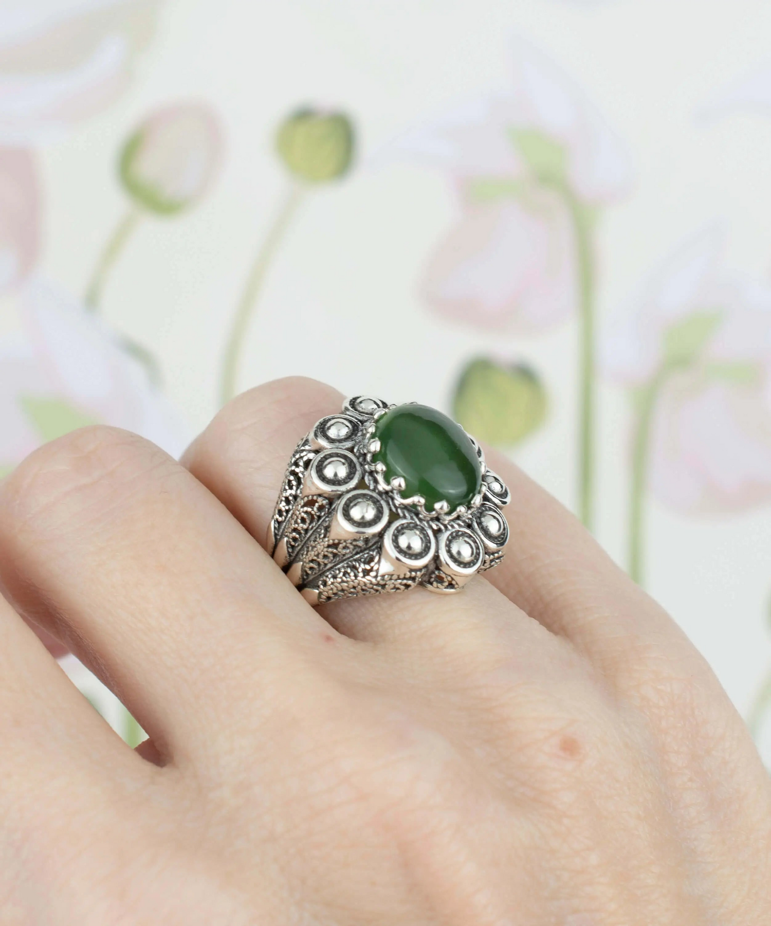 Filigree art serpentine gemstone women&