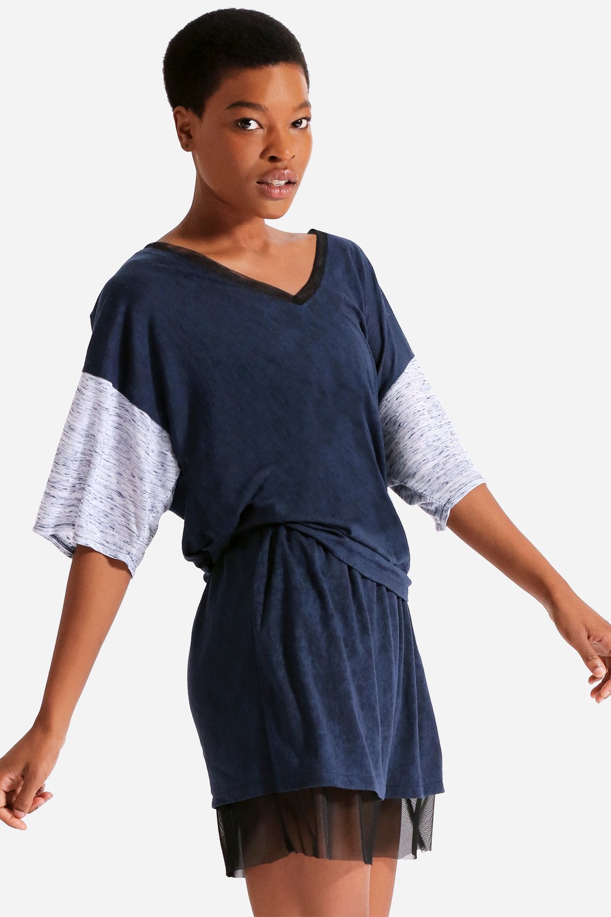 Gold Felix Olivia skirt for women, stylish and comfortable clothing with a fitted design and elegant fabric.