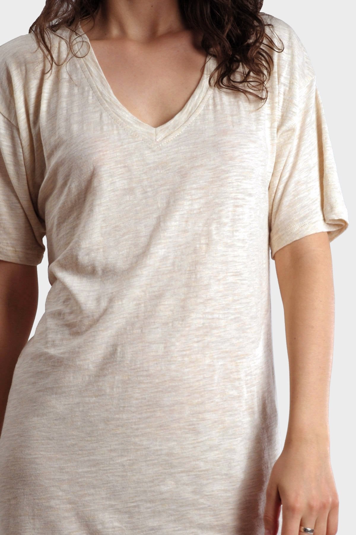 Gold Felix Mika organic T-shirt dress, casual and comfortable, showcasing soft fabric and relaxed fit.
