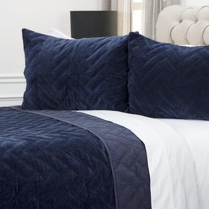 Start2Finish Donny Osmond quilt, 90x92 inches, featuring colorful fabric pattern and detailed stitching on a neatly made bed.