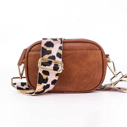 Start2Finish Libby Crossbody accessory with adjustable strap, featuring a sleek design and multiple strap options for versatile style.