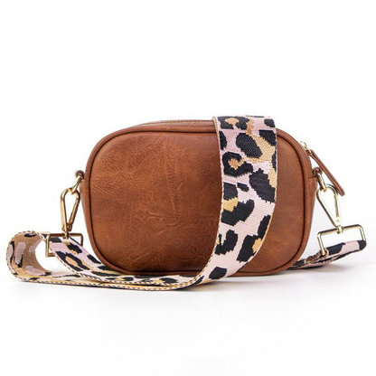 Start2Finish Libby Crossbody accessory with adjustable strap, featuring a sleek design and versatile style for everyday use.