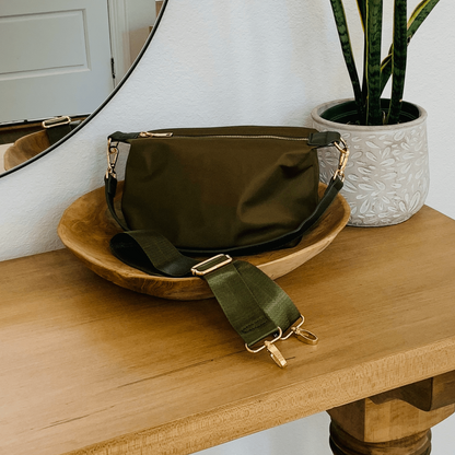 Start2Finish Everly Crossbody bag with adjustable strap and sleek design, shown in a neutral color.
