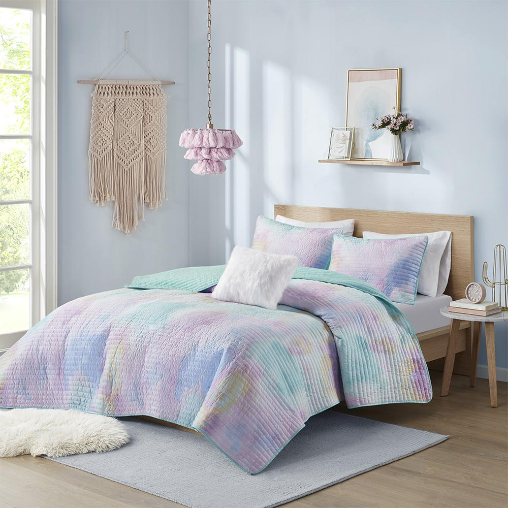 Colorful watercolor tie-dye printed quilt set with matching throw pillow, soft bedding by Start2Finish.