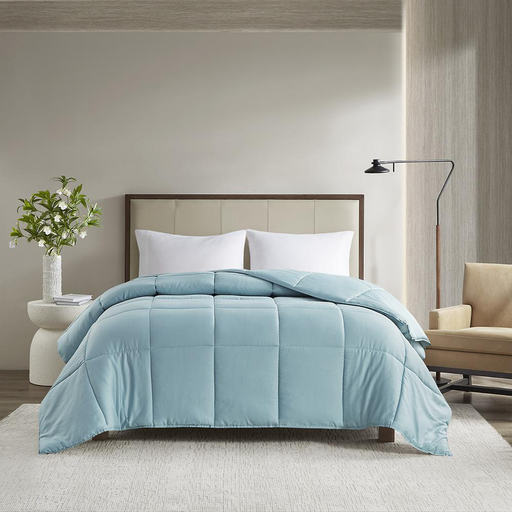 Luxury down alternative comforter with 300 thread count cotton shell by Start2Finish, showcasing soft, quilted bedding.