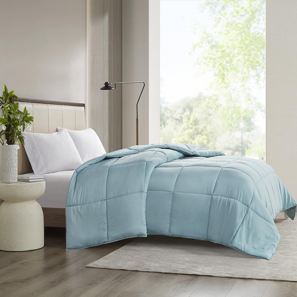Start2Finish 300 thread count cotton shell luxury down alternative comforter with plush, soft bedding for cozy sleep.