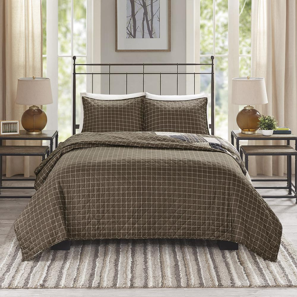 Start2Finish Timber 3-piece reversible printed quilt set in black and brown, featuring rustic bedding with woodgrain patterns.