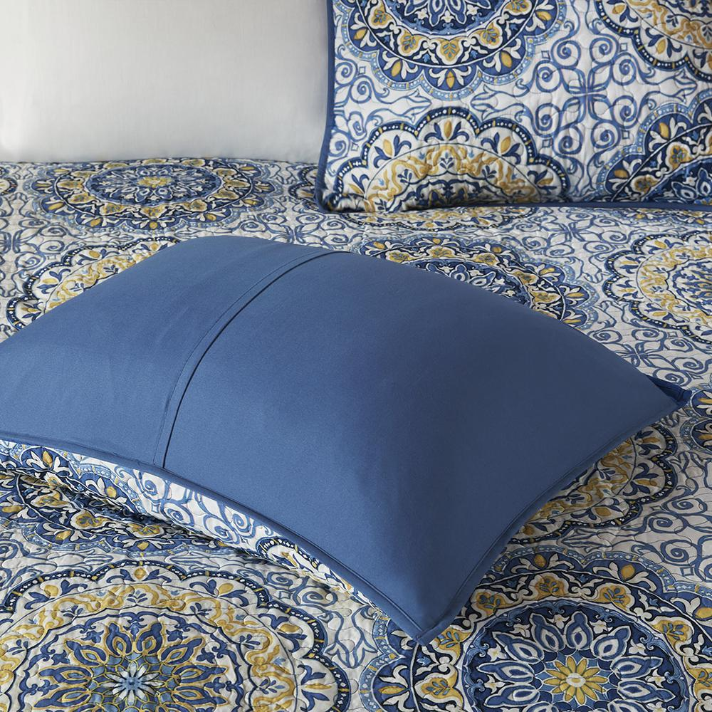 Start2Finish 6-piece reversible quilt bedding set with matching throw pillows, featuring stylish patterns and cozy fabric.