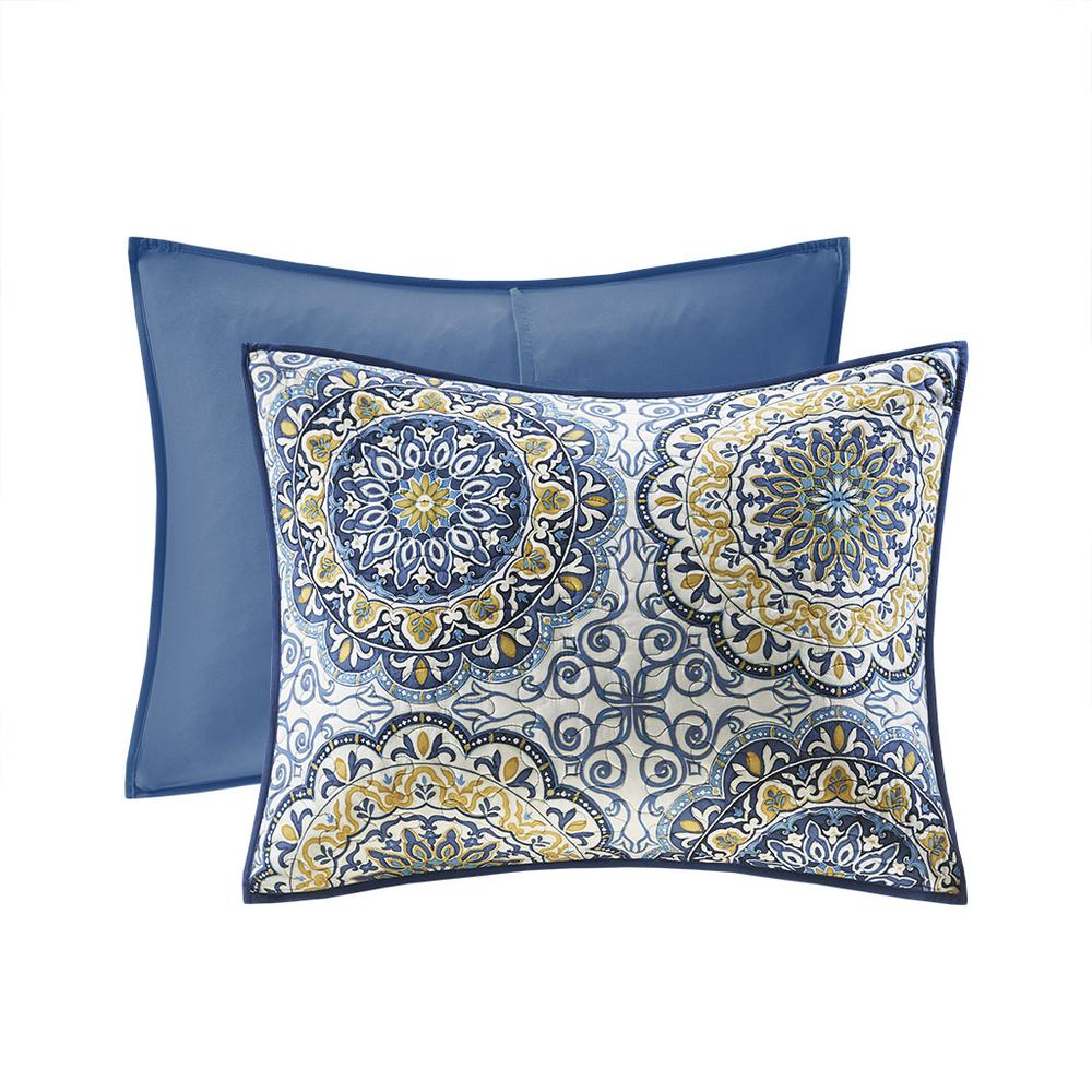 Start2Finish 6-piece reversible quilt bedding set with matching throw pillows, featuring a stylish, cozy design.