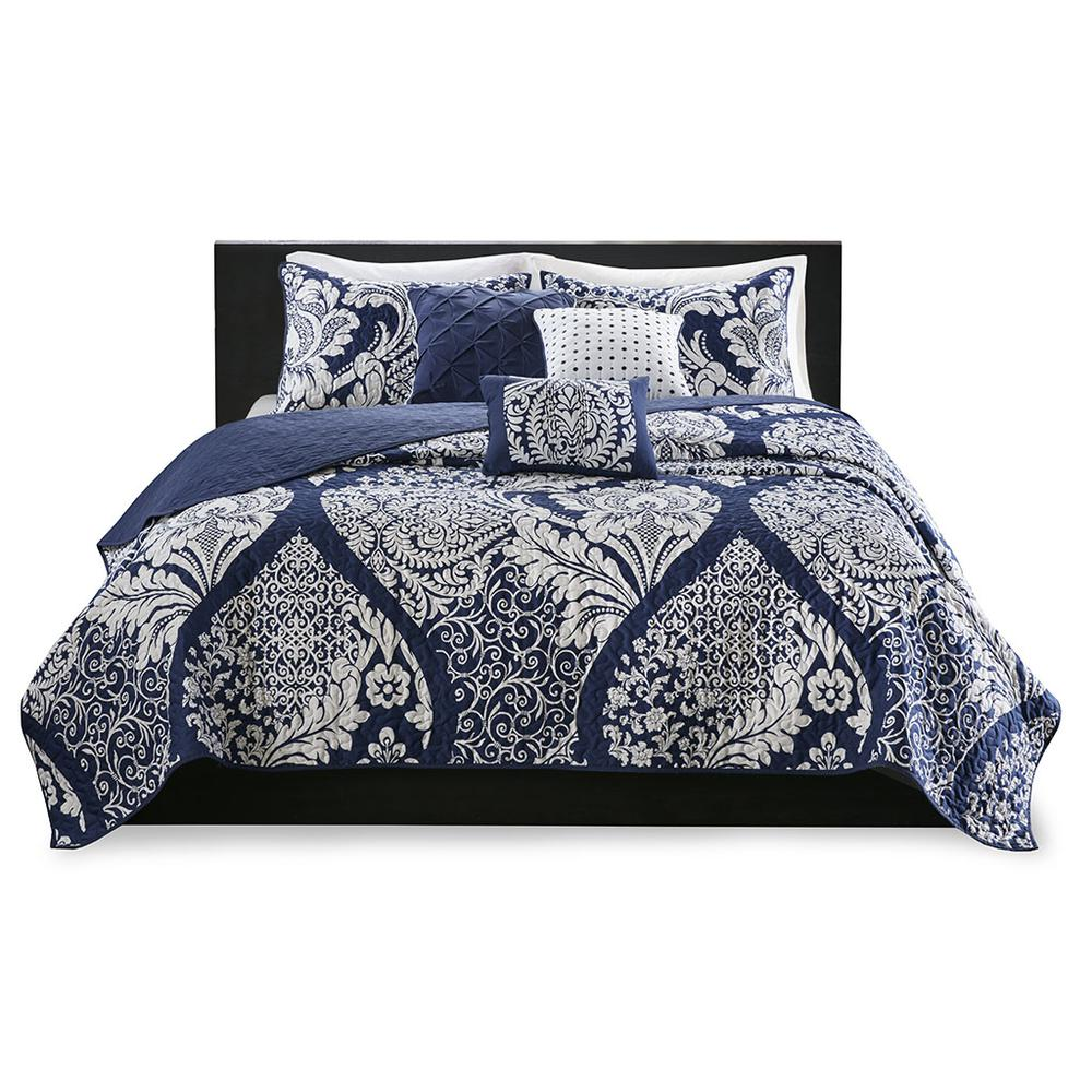 Start2Finish 6-piece printed cotton quilt bedding set with matching throw pillows, featuring colorful patterns and cozy fabric.