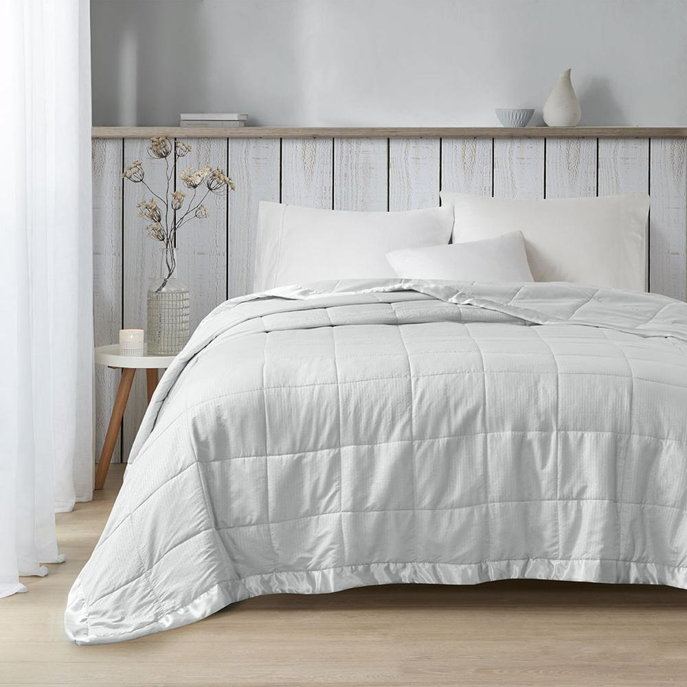 Start2Finish oversized down alternative bedding blanket with satin trim, plush and soft for cozy comfort.