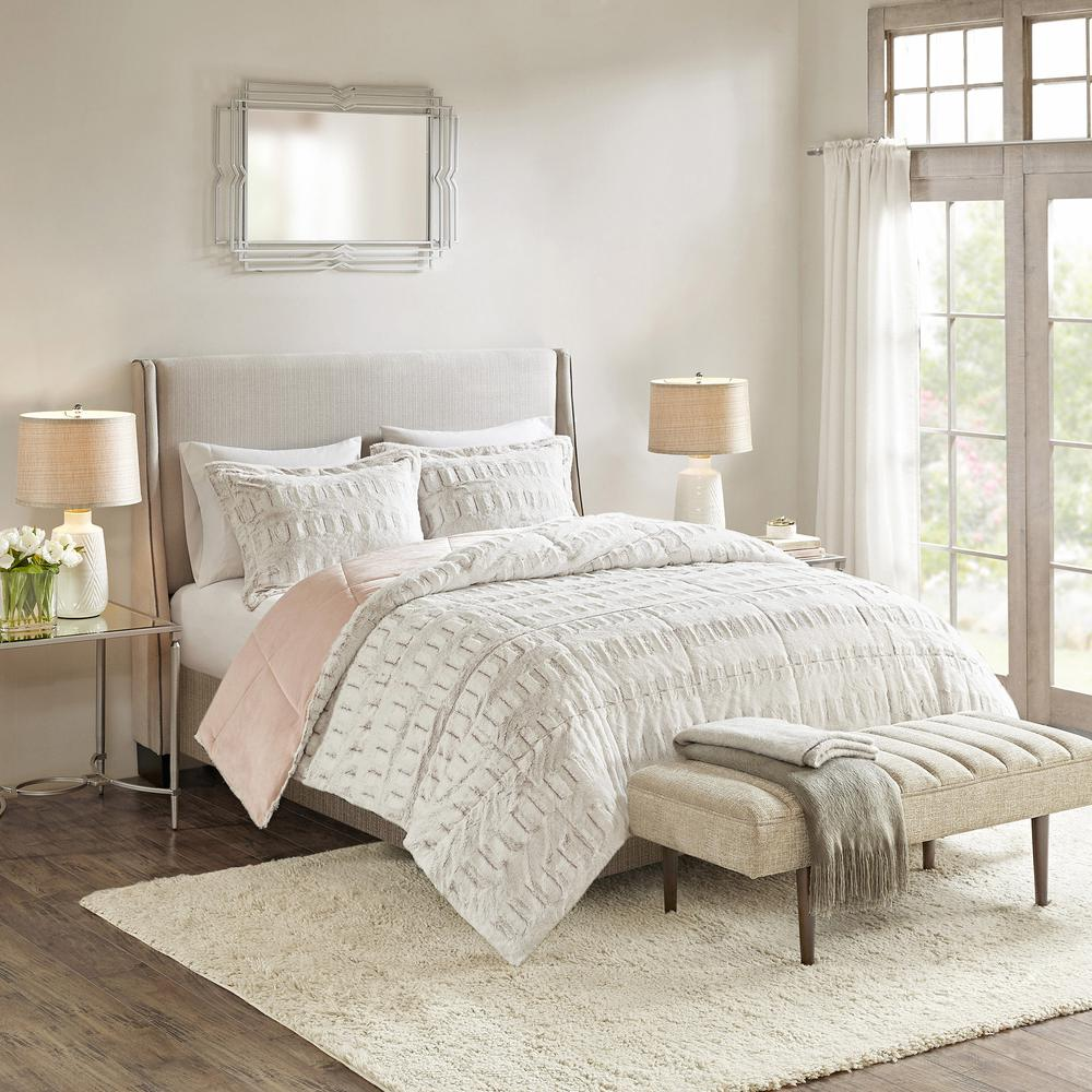 Start2Finish back print long fur comforter mini set featuring a plush, textured fur design in soft, cozy bedding style.