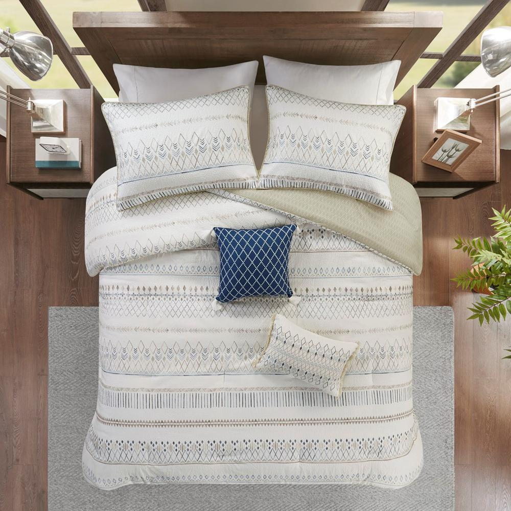 Start2Finish 5-piece printed seersucker bedding set with matching throw pillows, featuring a soft, textured striped design.