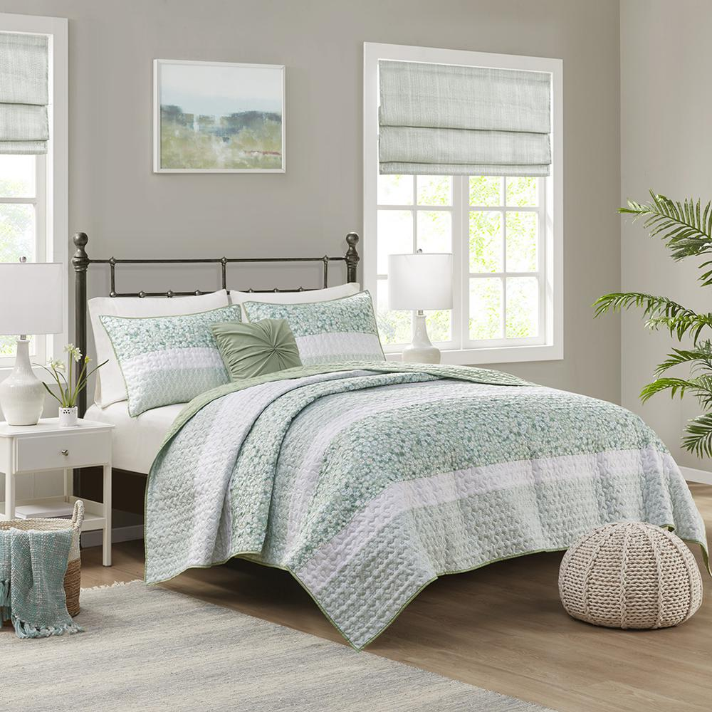 Start2Finish 4-piece seersucker quilt set with matching throw pillow, featuring soft, textured fabric in a stylish bedding design.
