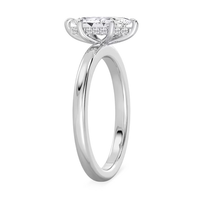 Lab grown diamond solitaire engagement ring in 14K white gold with G color, VS clarity, IGI certification.