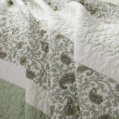 Start2Finish 6-piece cotton percale quilt bedding set with matching throw pillows, featuring a crisp, white and blue design.