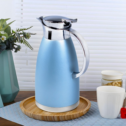 Blue Start2Finish Soga 0.48-gallon insulated vacuum flask for home use, featuring a sleek design and durable construction.
