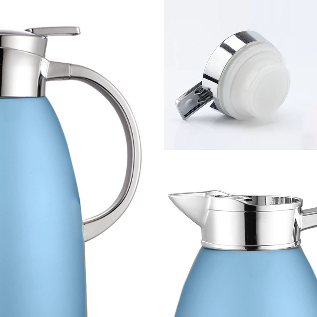 Blue Start2Finish Soga 0.48 gal insulated vacuum flask with a handle and screw lid, designed for keeping beverages hot or cold.