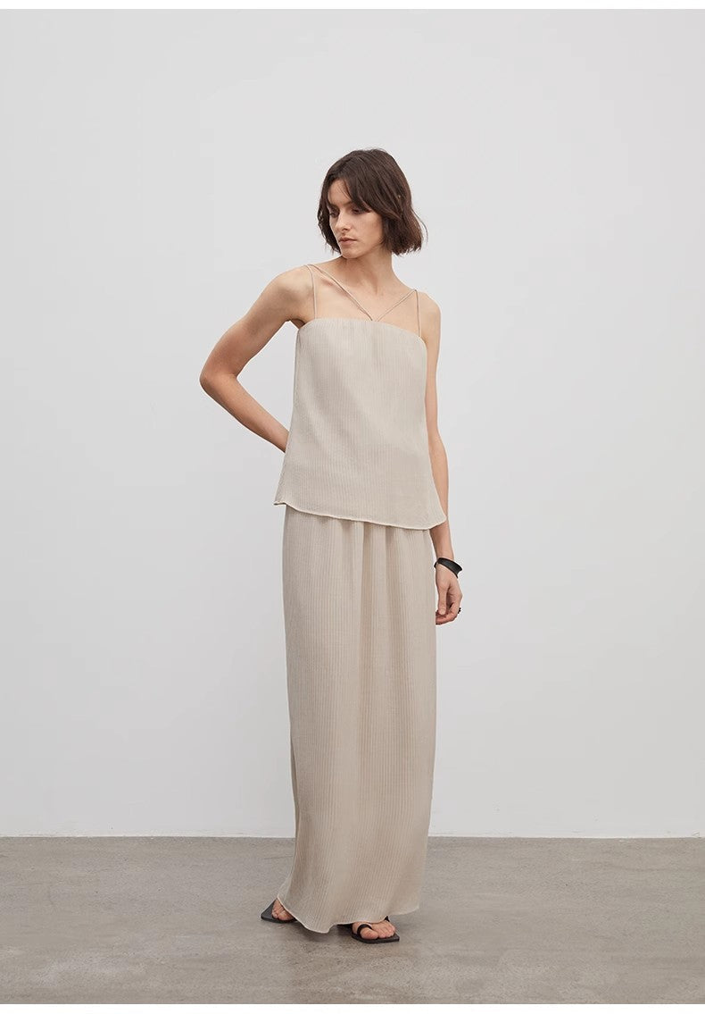 High-density silk luxury high-end skirt from Brown Coeus, showcasing elegant fabric and stylish design for women.