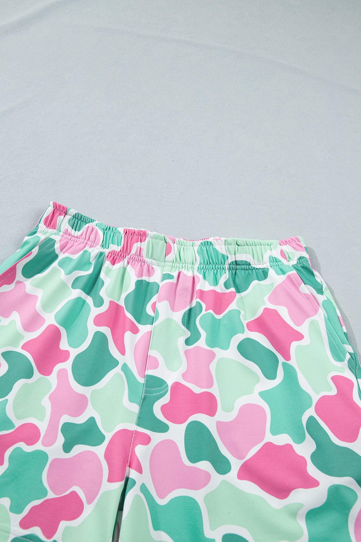 Women’s camo cropped tank top and athleisure shorts set by Byzantium Bay, casual activewear for comfortable everyday wear.