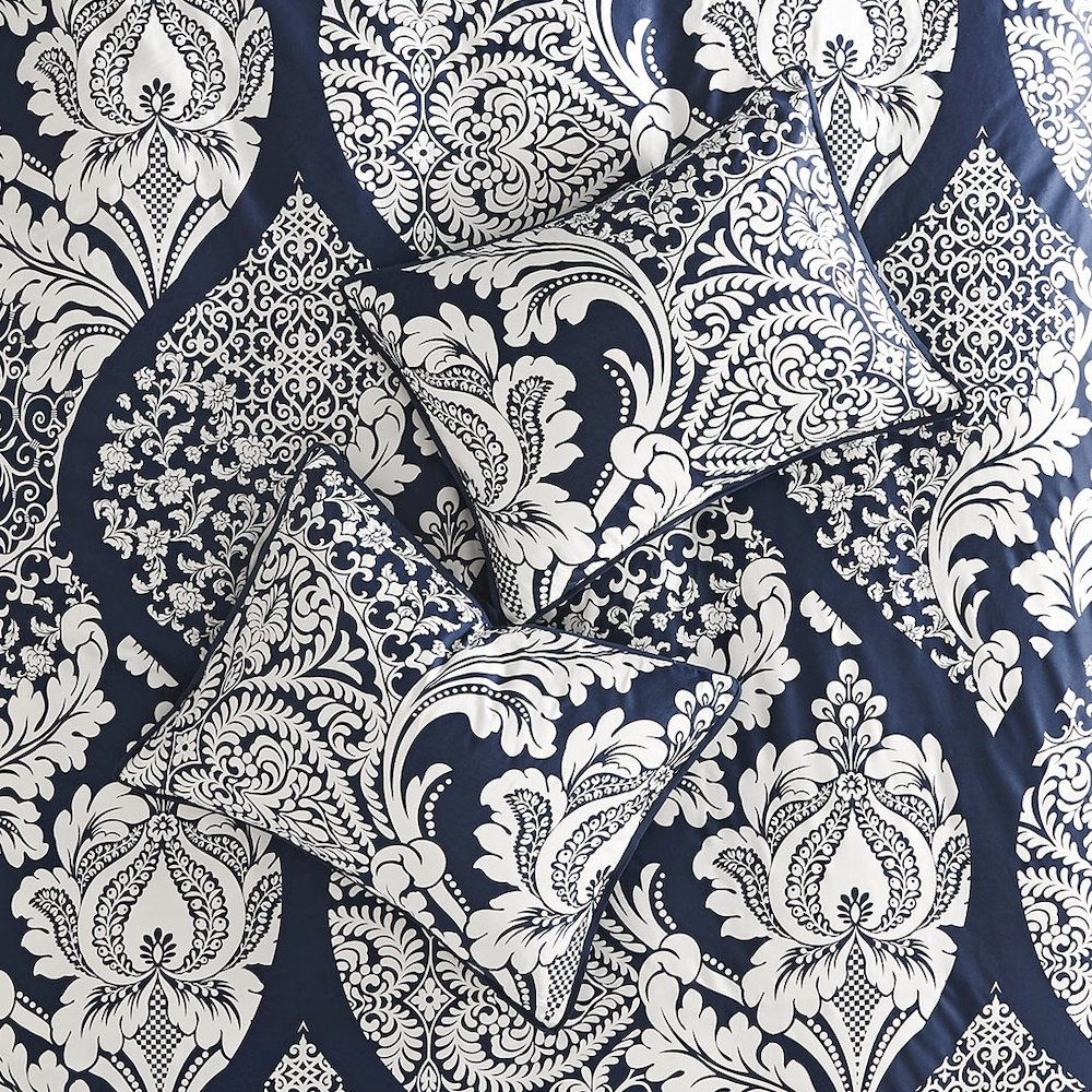 Start2Finish 7-piece cotton printed comforter set with floral design, includes comforter, pillow shams, and decorative pillows.