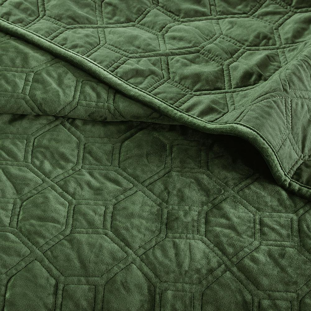 Start2Finish Harper 3-piece velvet quilt set in green, featuring soft fabric and elegant design for a cozy bedroom decor.