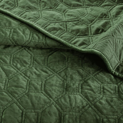Start2Finish Harper 3-piece velvet quilt set in green, featuring soft fabric and elegant design for a cozy bedroom decor.