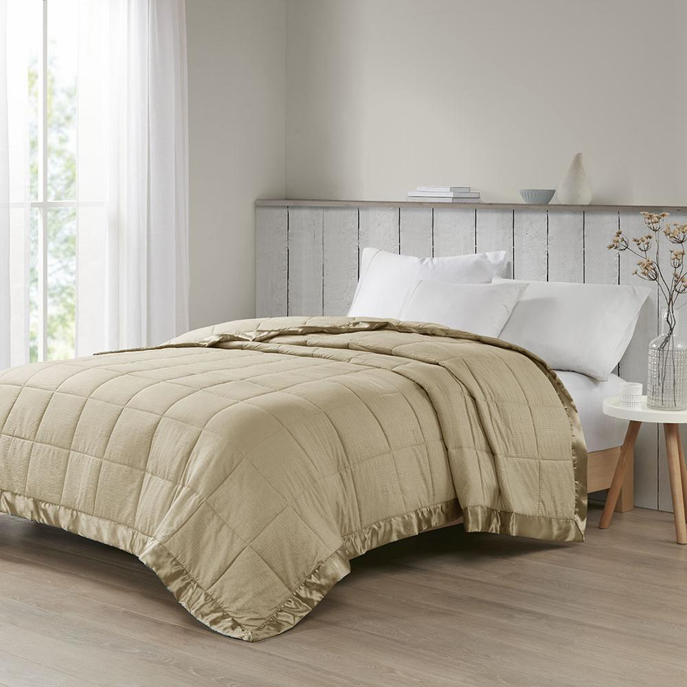 Start2Finish oversized down alternative bedding blanket with satin trim, soft and plush for cozy sleep comfort.