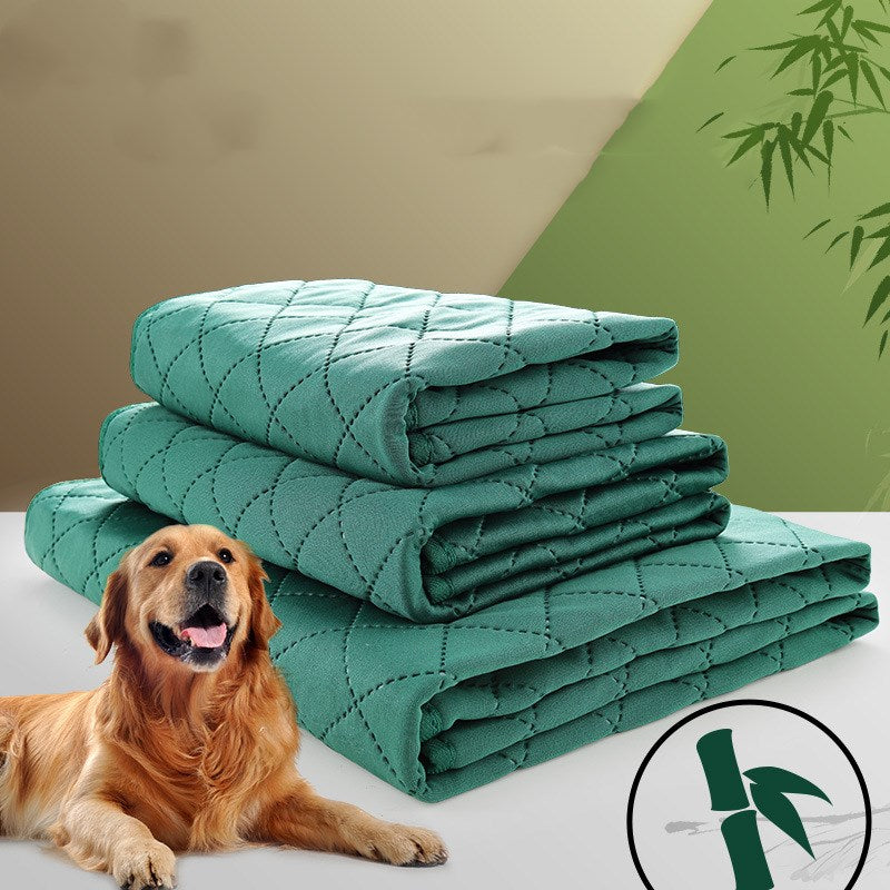 Natural bamboo fiber dog training pad from Maroon Asteria, designed for pet comfort and absorbency in beds and blankets.