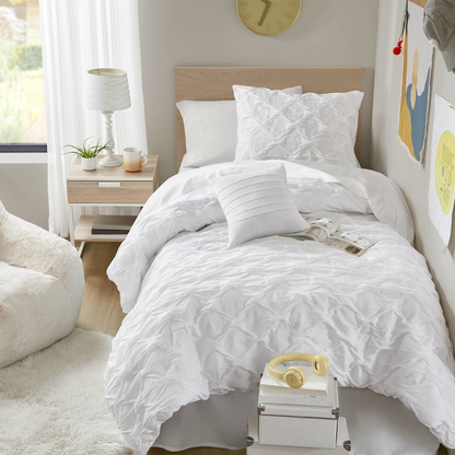 Start2Finish Bailey Diamond Pucker Woven Comforter Set in white, featuring textured diamond quilting and plush fabric for cozy bedding