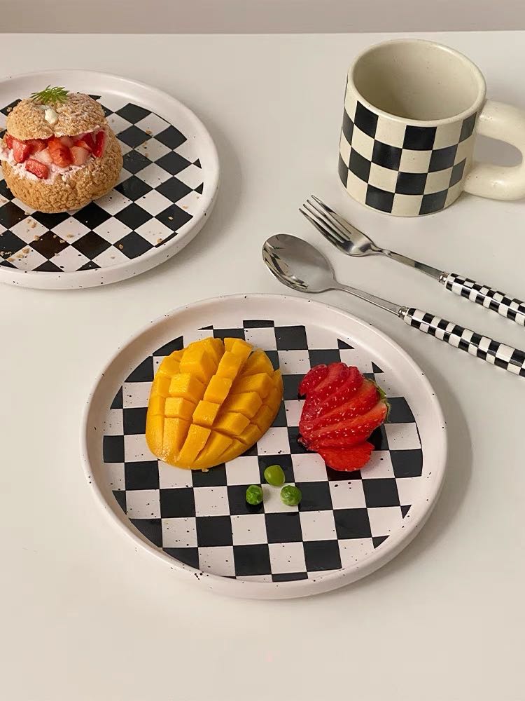 Six-piece modern checkered flatware set by Inspecial Home, featuring stylish silverware with a checkered pattern for home decor.