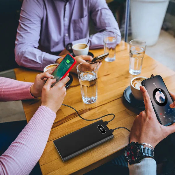 Pear Daisy 20000mAh portable power bank with 22.5W fast charging, external battery pack for mobile devices.