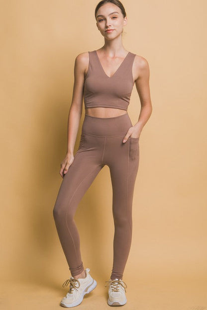 Jade Icarus Love Tree high waist leggings for women with side pockets, stretchy and comfortable activewear or casual clothing.