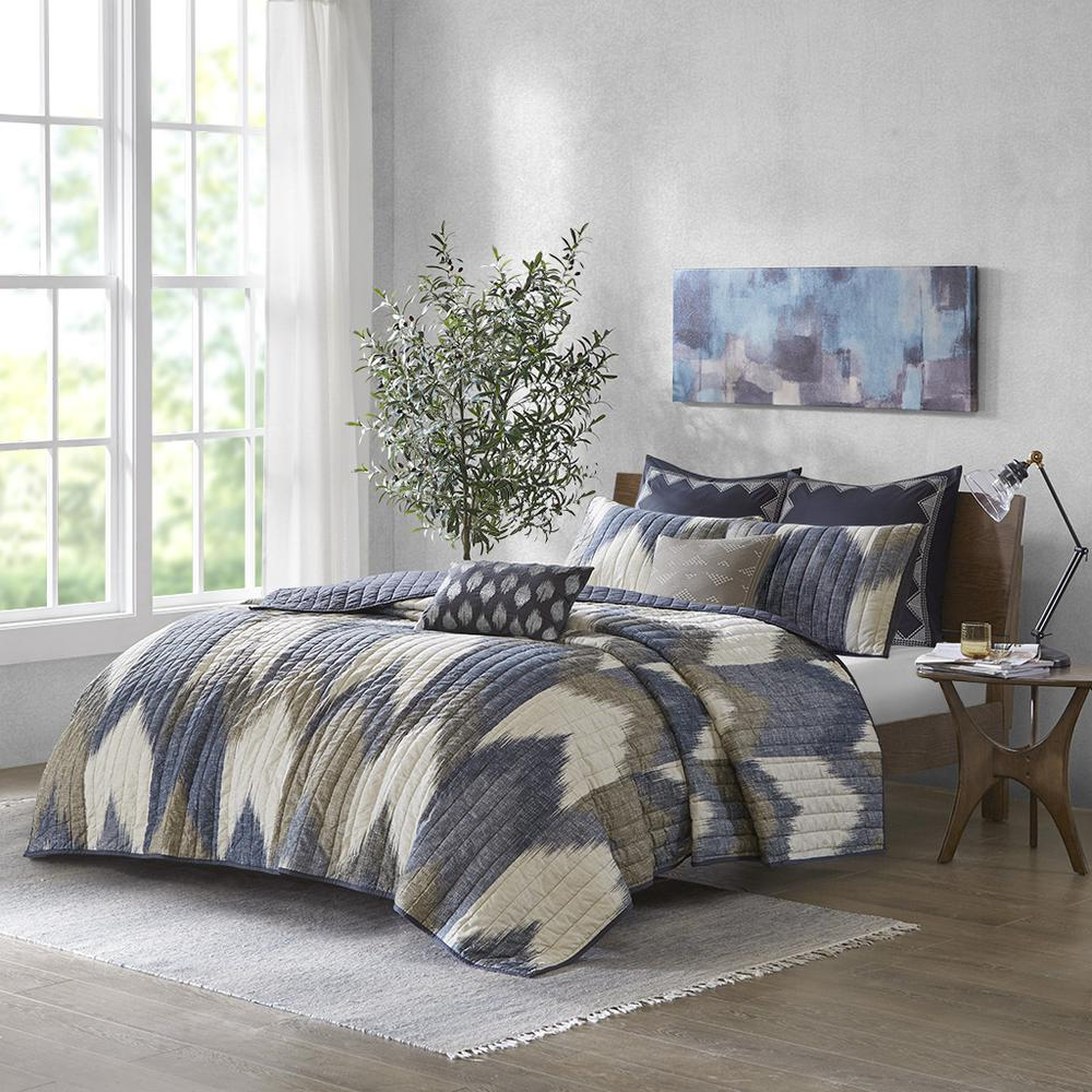 Alpine 3-piece printed cotton quilt set in navy, bedding by Start2Finish, with matching pillow shams and quilt featuring a floral pattern.