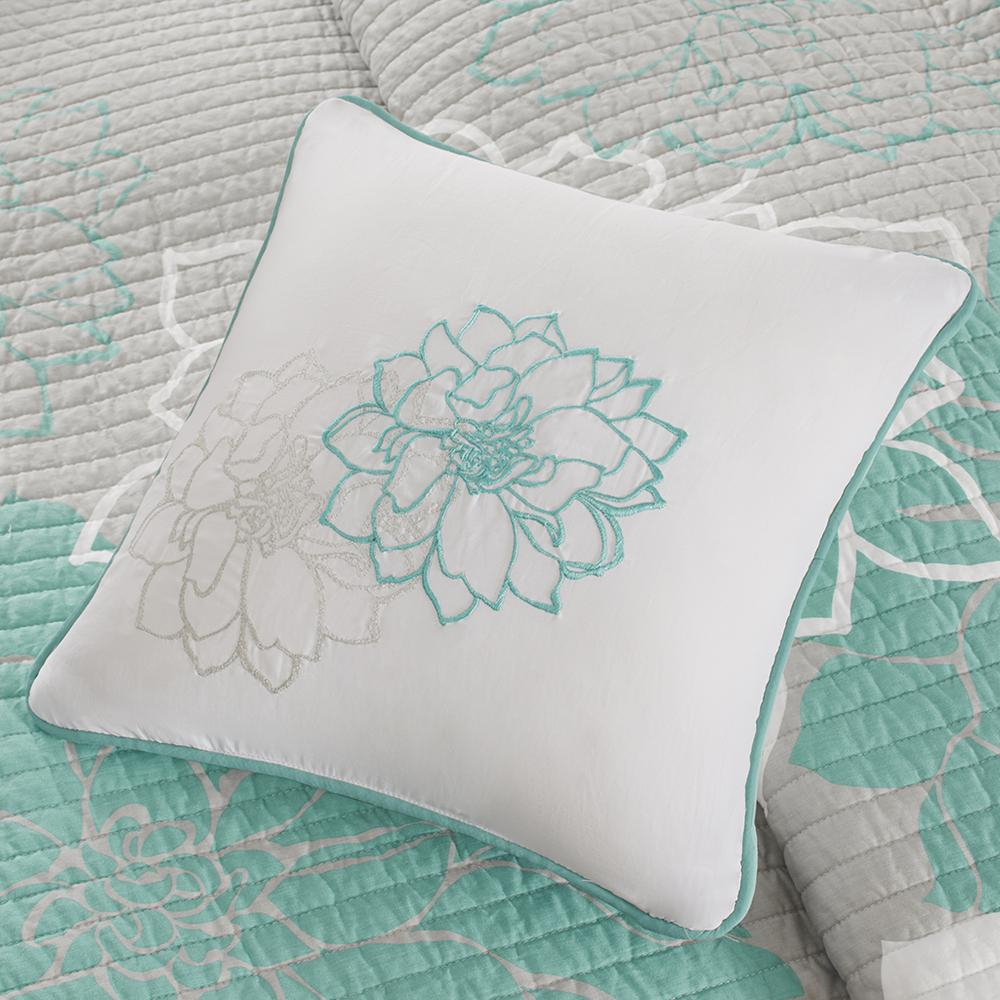 Start2Finish 6-piece printed cotton quilt set with matching throw pillows, featuring colorful patterns and soft, comfortable fabric.